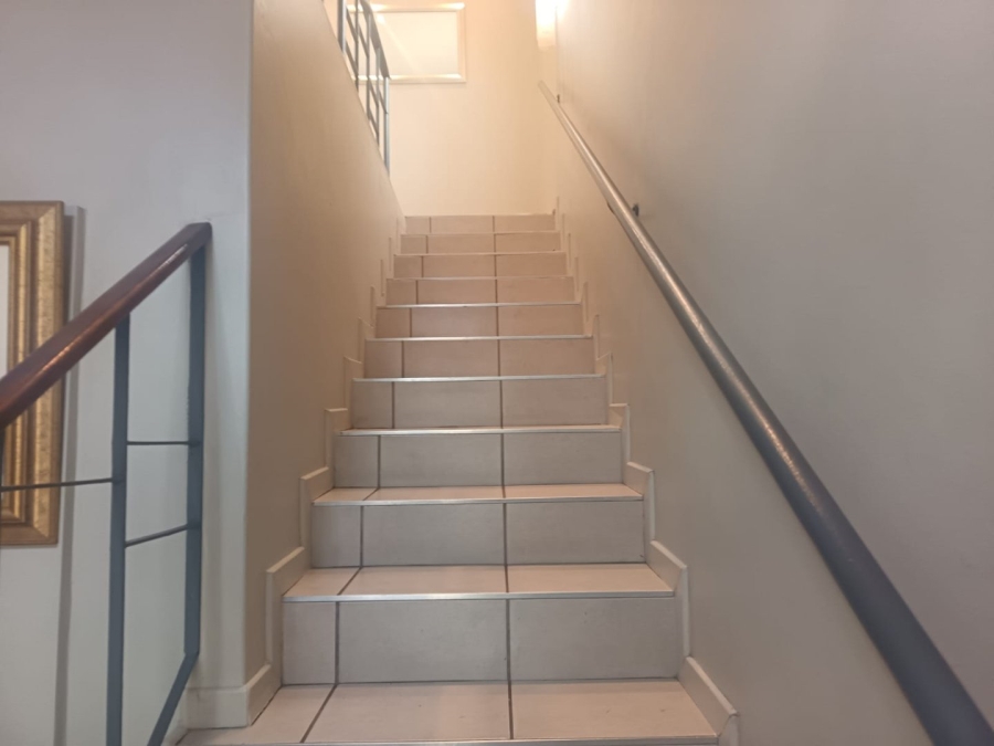 4 Bedroom Property for Sale in Rhodesdene Northern Cape